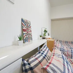新宿市中心jr线新大久保三分钟紧邻韩国街免费wi-fi Apartment
