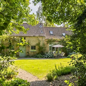 the-coach-house-at-noelles-cottages.yorkshirehotels.net/